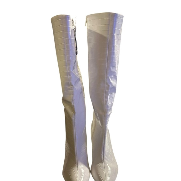 Madden Girl - Stasha – White Size 7M Embossed Croc Leather High Boots NWT - Picture 7 of 7